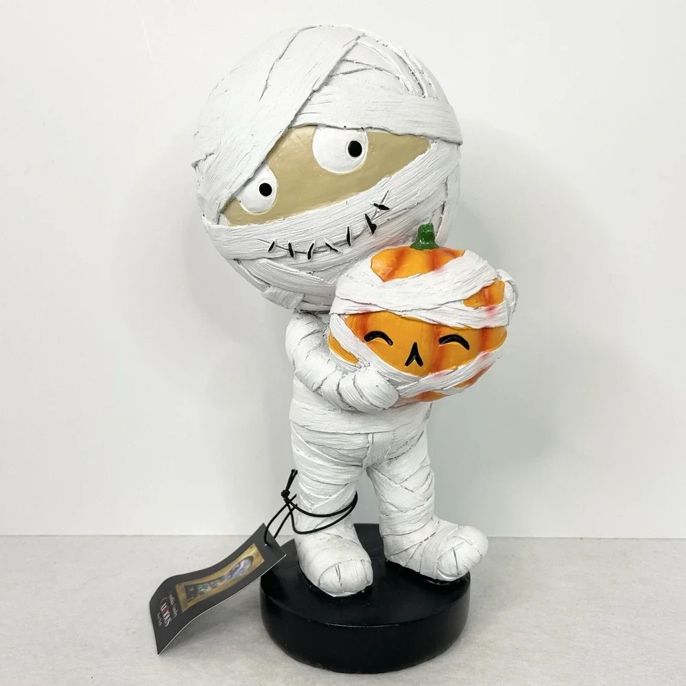 Cynthia Rowley Resin Mummy With Jack O Lantern Halloween Decor Statue Boy White
